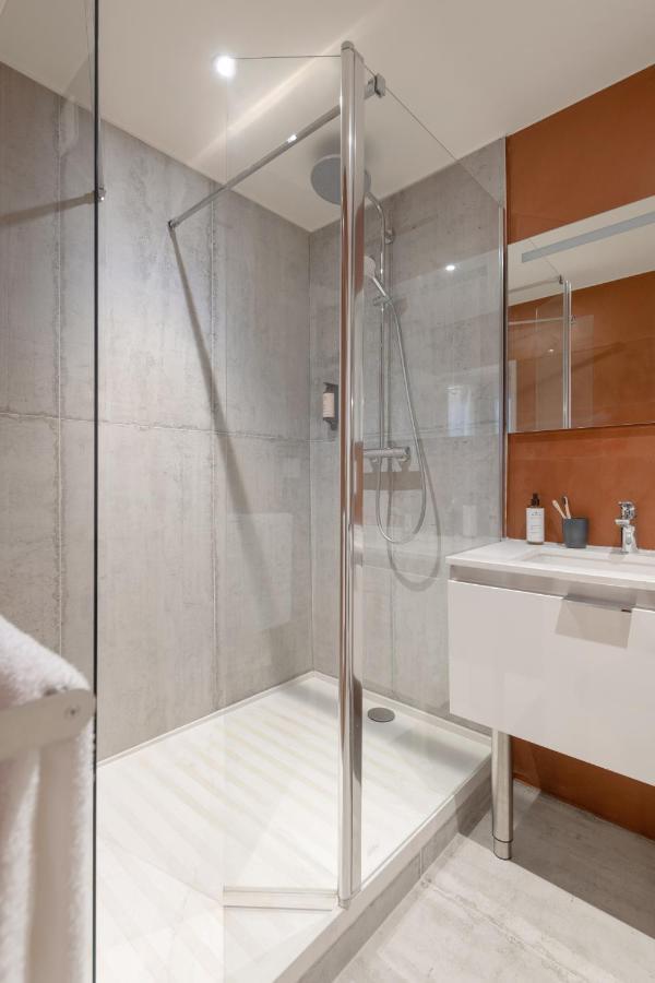 Mihotel Georges Lyon Exteriör bild